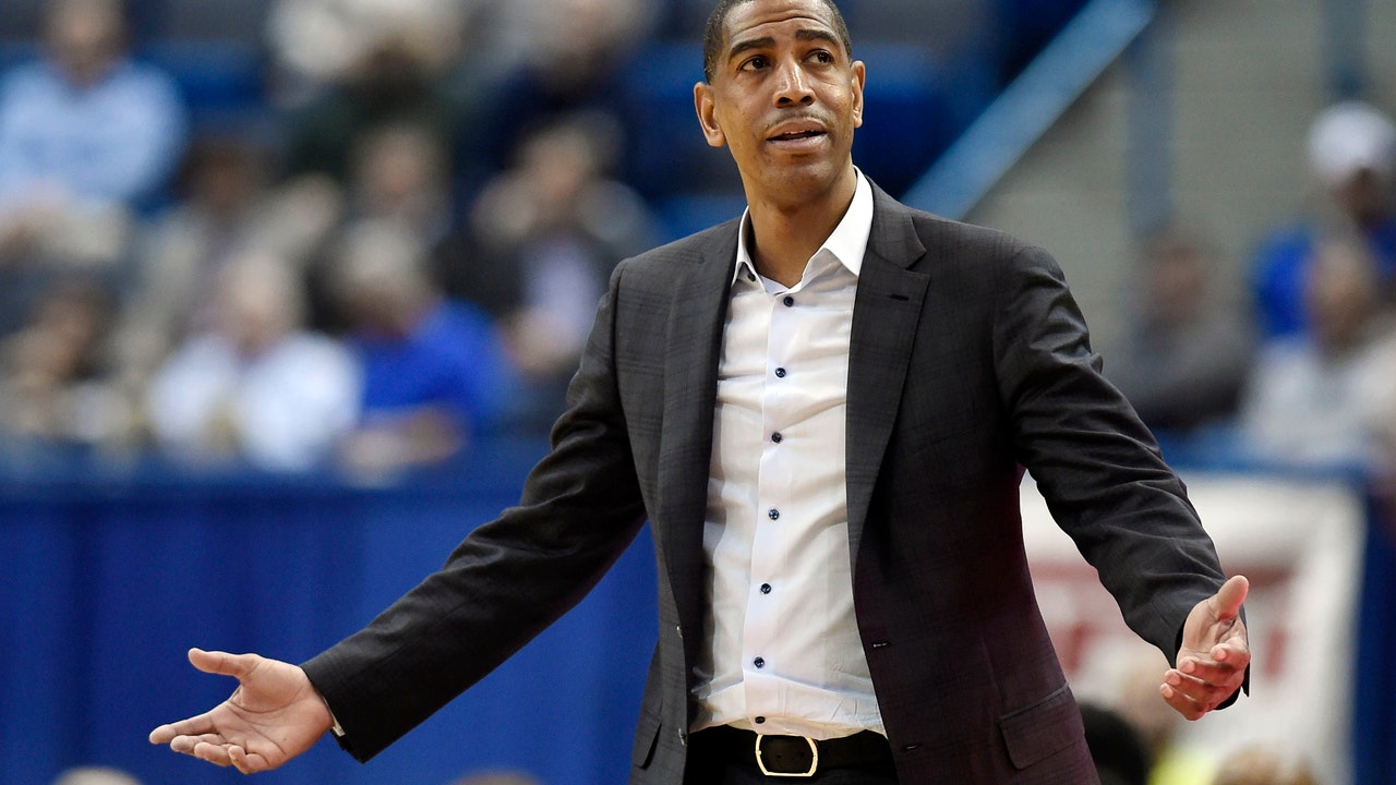 UConn hoops gets probation for NCAA violations under Ollie